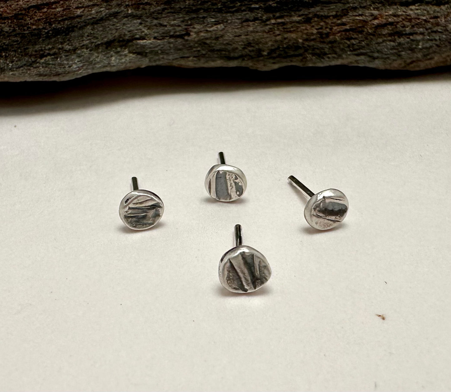 Shale Mini Circle Studs